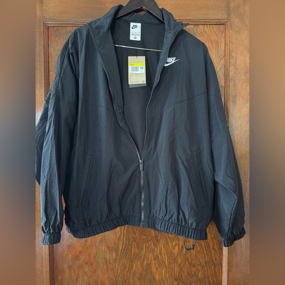 Black Nike Windbreaker